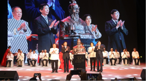 2018中国烹饪大师名人堂师徒传承鉴证盛典在宜昌亮相