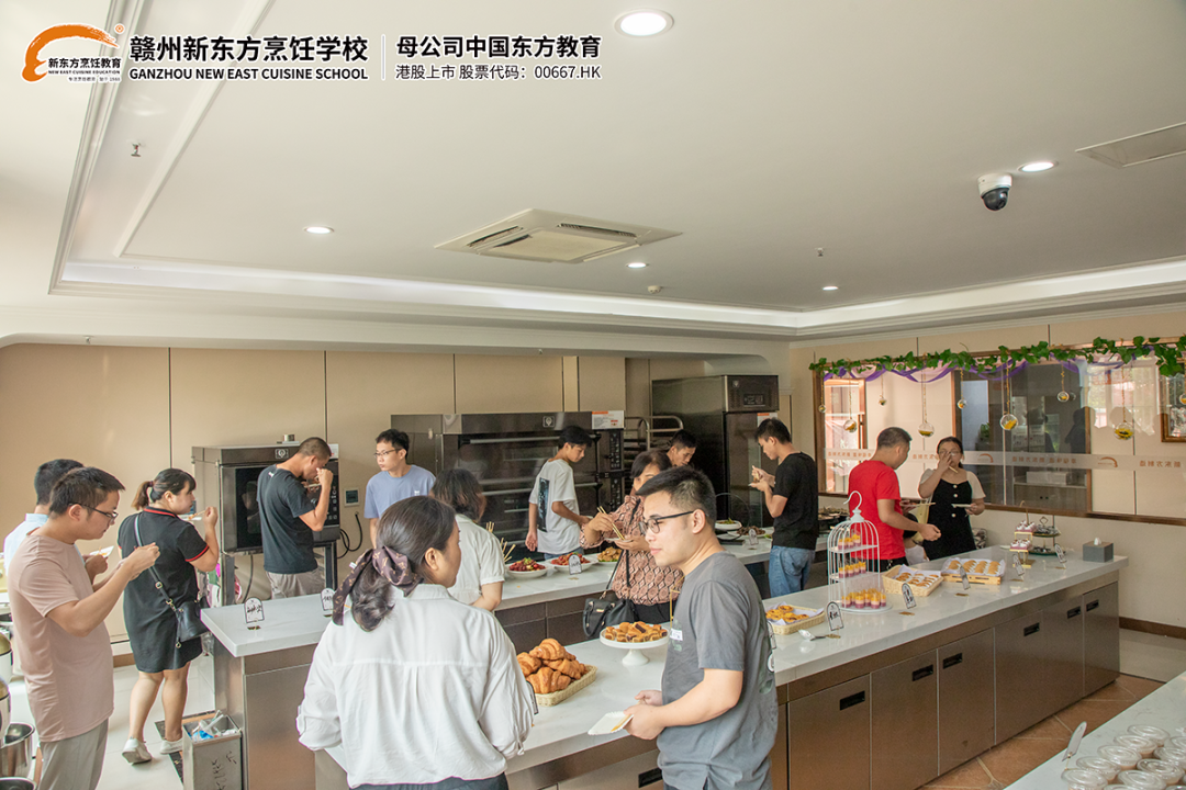 美食狂欢节倒计时仅剩一天，准备迎接美食的盛宴吧！