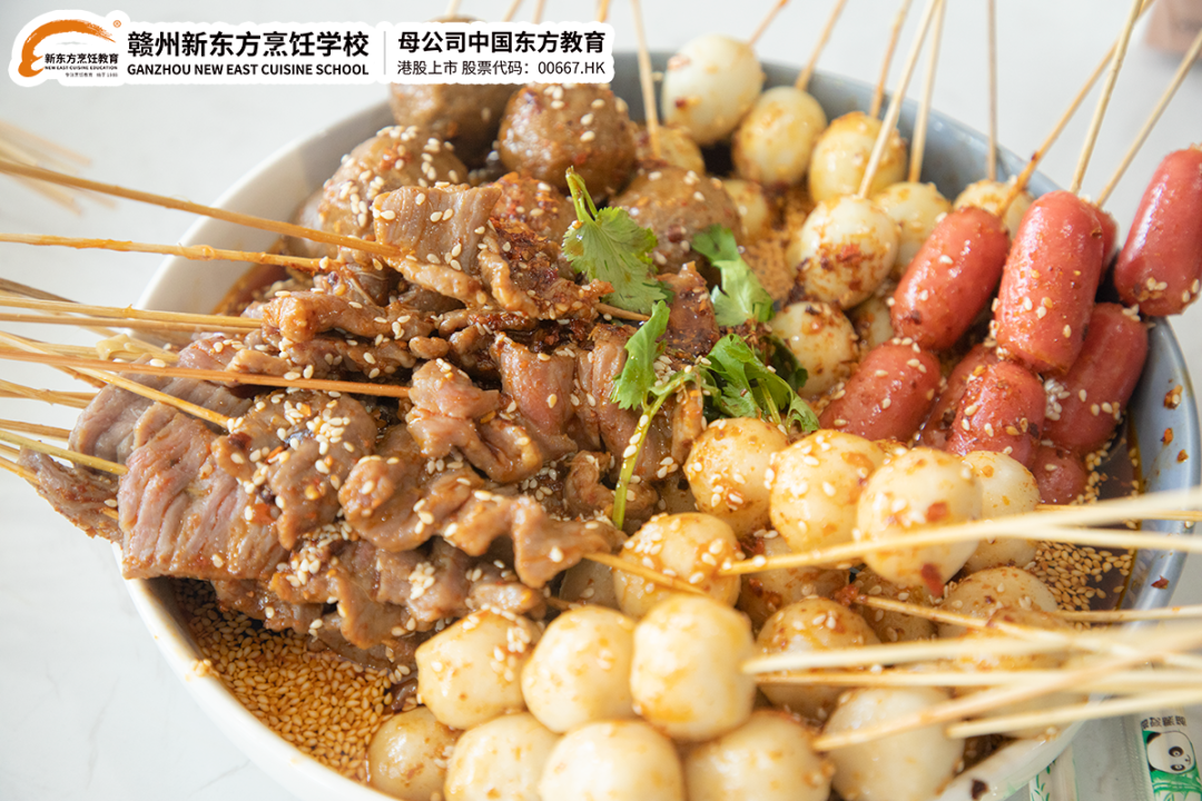 美食狂欢节倒计时仅剩一天，准备迎接美食的盛宴吧！