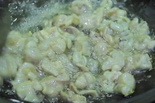 过油有什么作用？厨师烹饪技巧